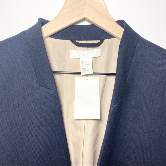 NWT H&M Women’s Navy Slim Blazer - Picture 3 of 5
